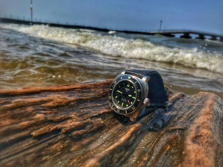 E8E7FEF6-DAAD-4758-95EB-99A1A165B3D3